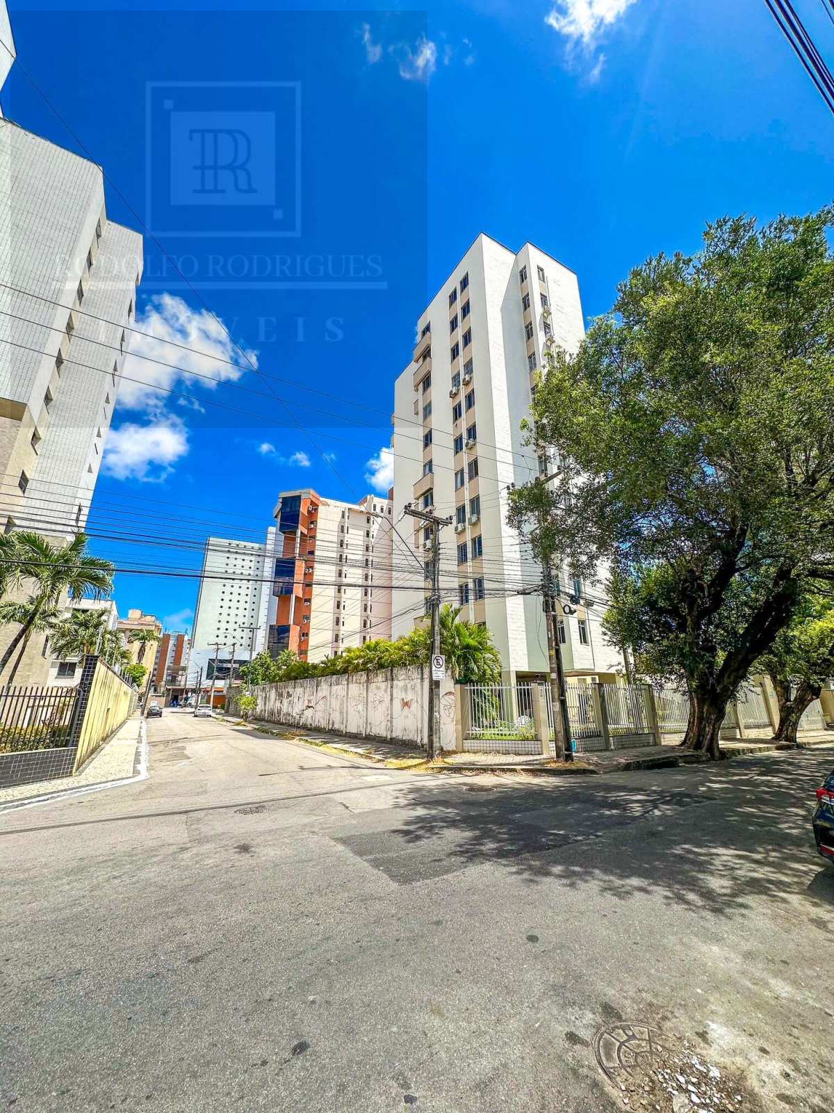 Apartamento à Venda na Aldeota | Em Frente à Praça Luíza Távora | 96m² - Rodolfo Rodrigues Imóveis