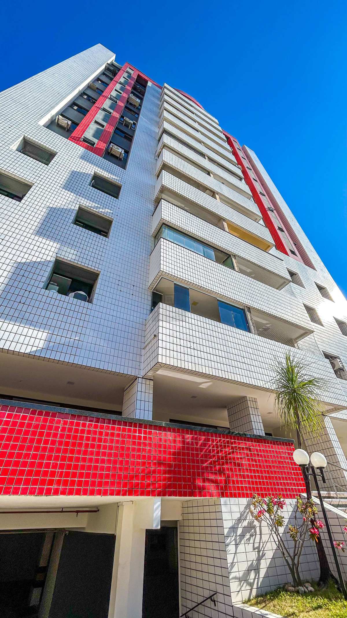 Apartamento com Vista Mar à Venda no Meireles | Ed. Hilmar Falcão | 115m², 3 Quartos, DCE  Fortaleza/CE - Rodolfo Rodrigues Imóveis
