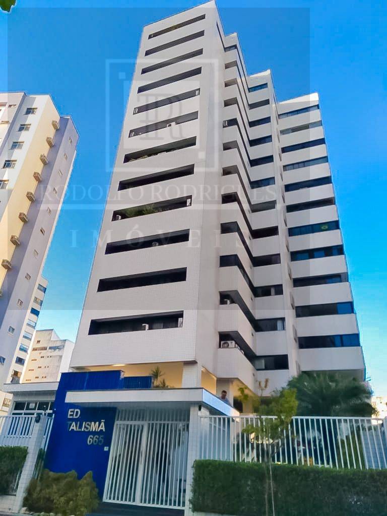 Apartamento à venda com 4 quartos, 197m² - Foto 1