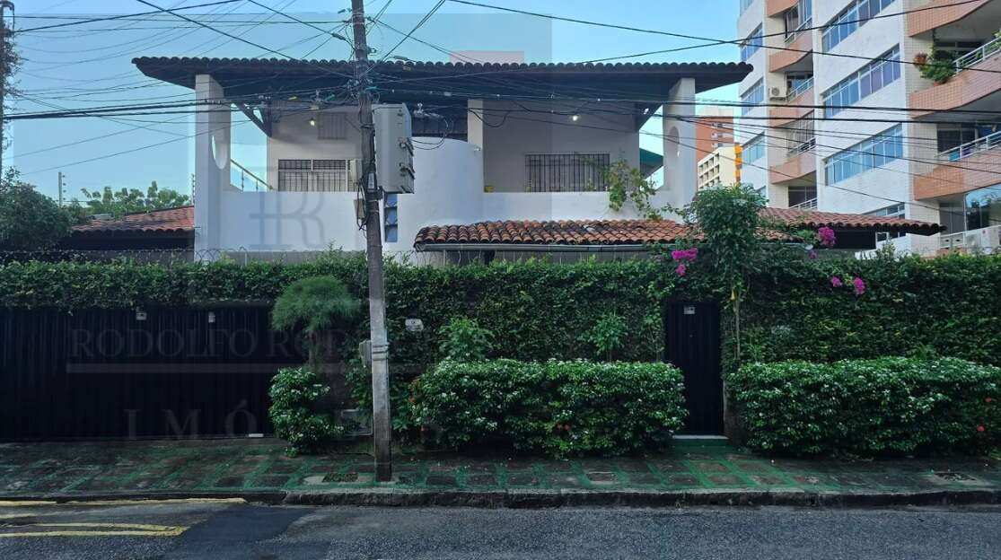Excelente Casa à Venda na Aldeota | 250m² | Coração do Bairro - Rodolfo Rodrigues Imóveis